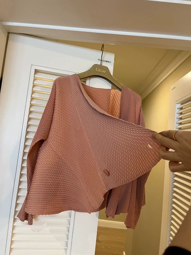 Issey Miyake Issey Miyake size:2 Brown pleated cardigan Size XS / US 0-2 / IT 36-38 - 2 Thumbnail