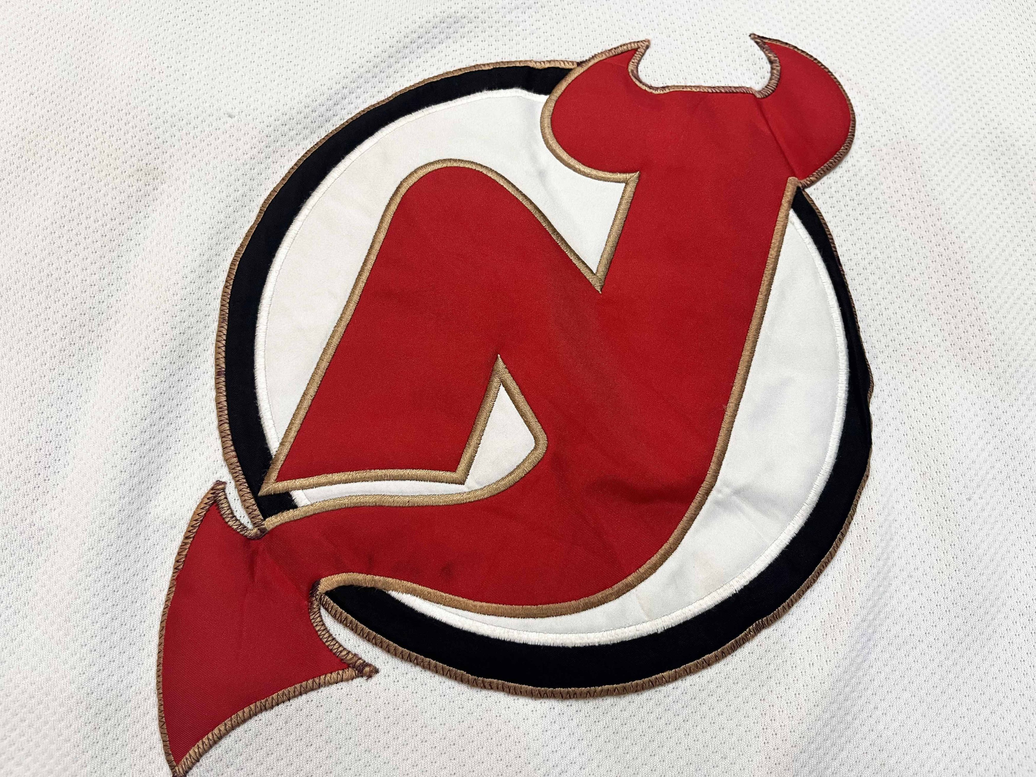 Starter Starter New Jersey Devils BRODEUR #30 NHL Hockey Jersey Size US M / EU 48-50 / 2 - 2 Thumbnail