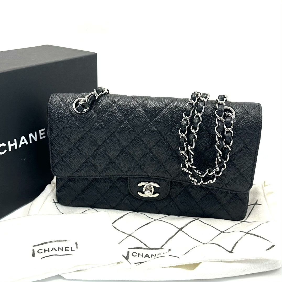Chanel Pre-loved Bag Very good condition Size ONE SIZE - 1 Thumbnail