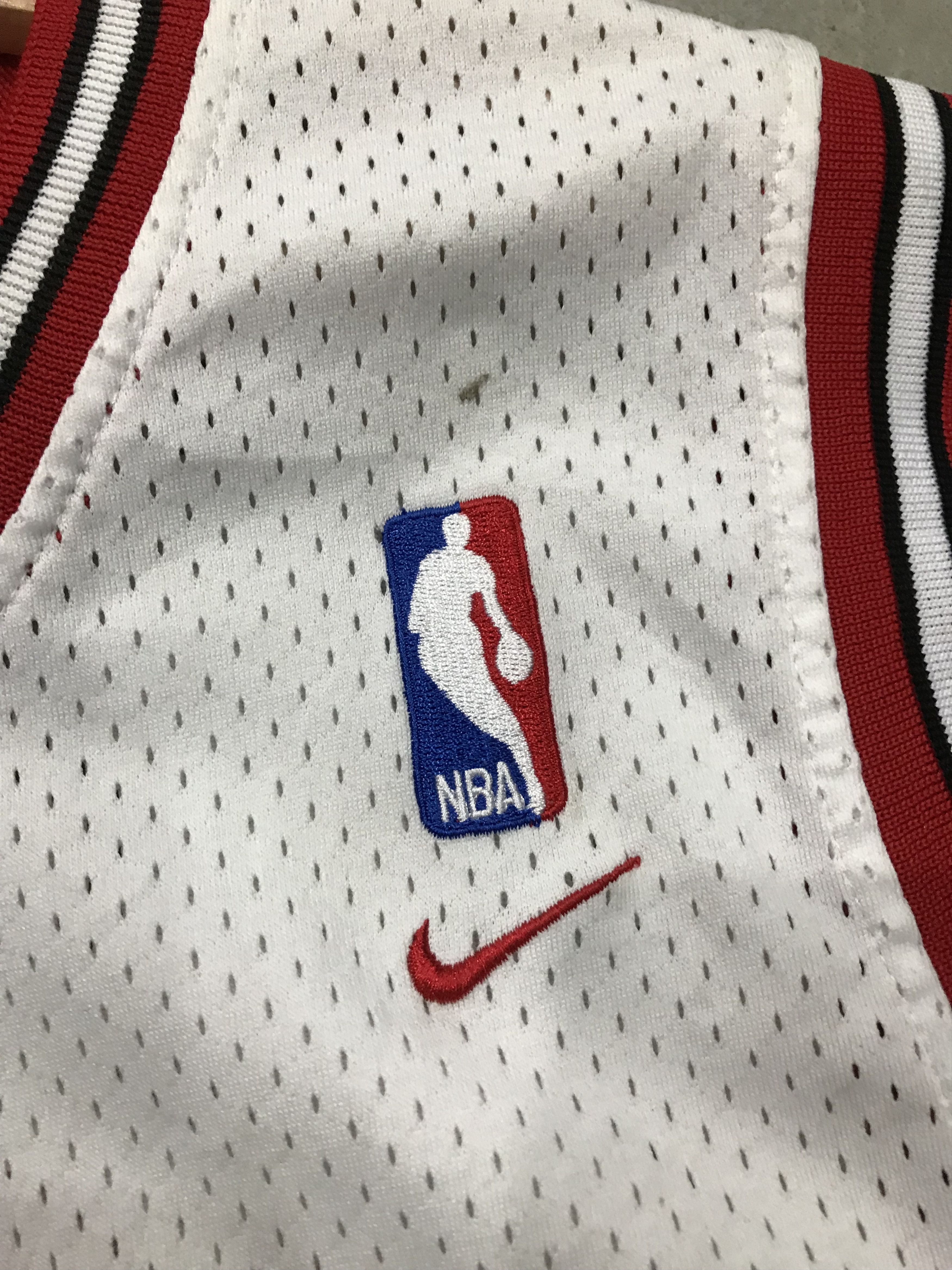 Nike Nike Chicago Bulls 23 Size US XL / EU 56 / 4 - 5 Thumbnail