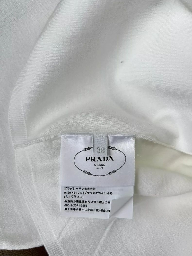 Prada Prada Size 38 White relief triangle logo short knitted T-sh Size US XXS / EU 40 - 5 Thumbnail