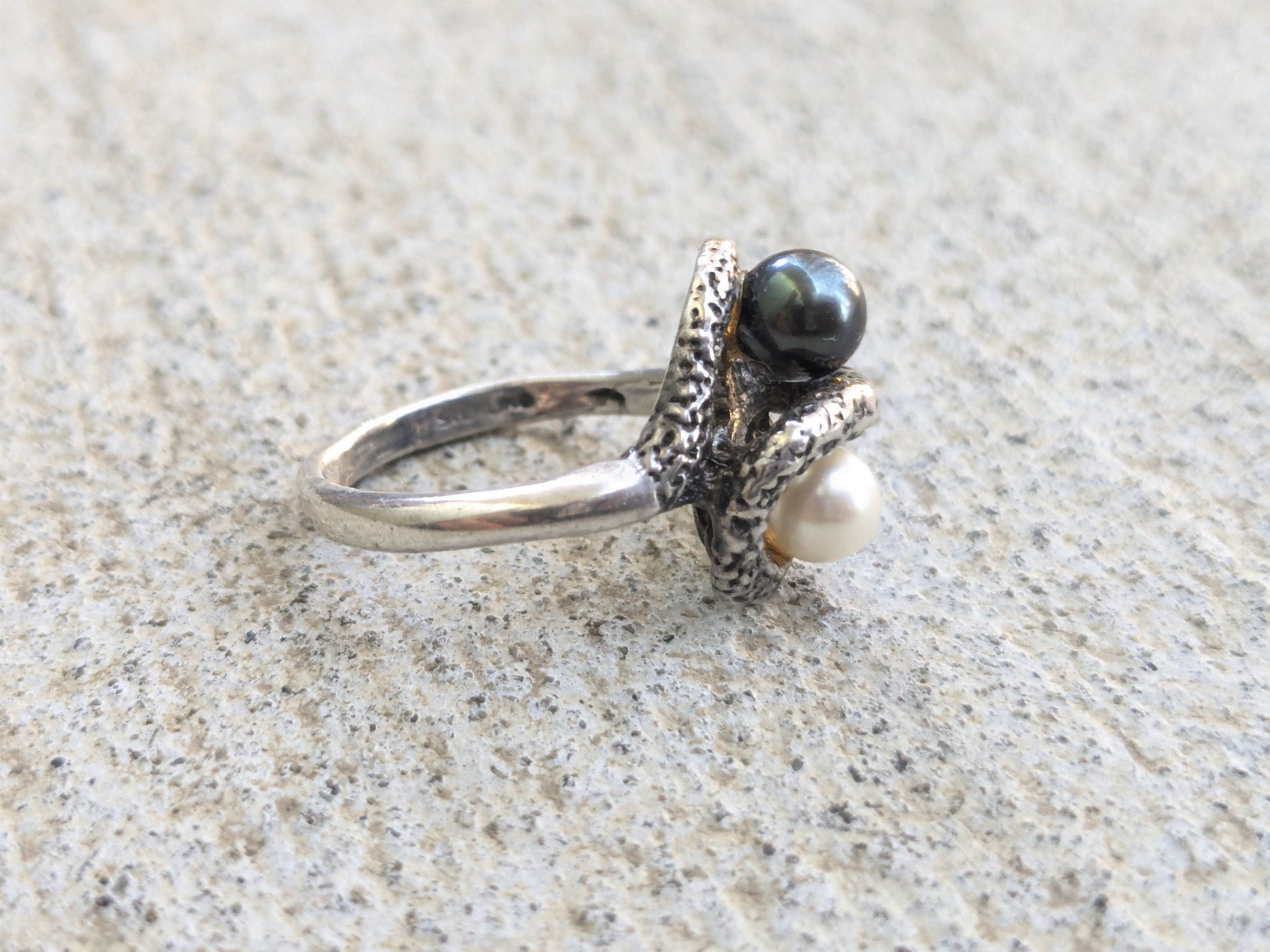 Other Vintage Sterling Silver Ring Pearls 6.25 Modern Abstract Size ONE SIZE - 7 Thumbnail