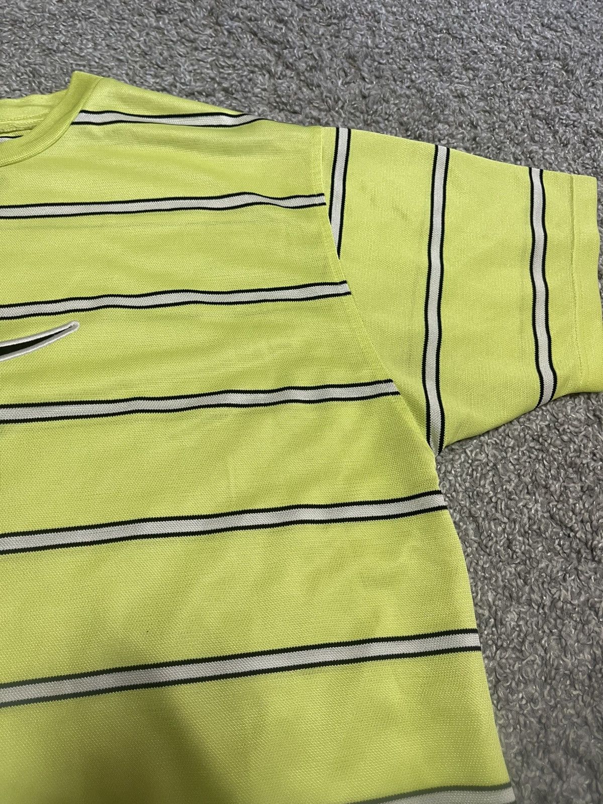 Nike × Vintage 90s NIKE VINTAGE NEON Y2K OVERSIZED DRILL BIG CENTER SWOOSH Size US L / EU 52-54 / 3 - 4 Thumbnail