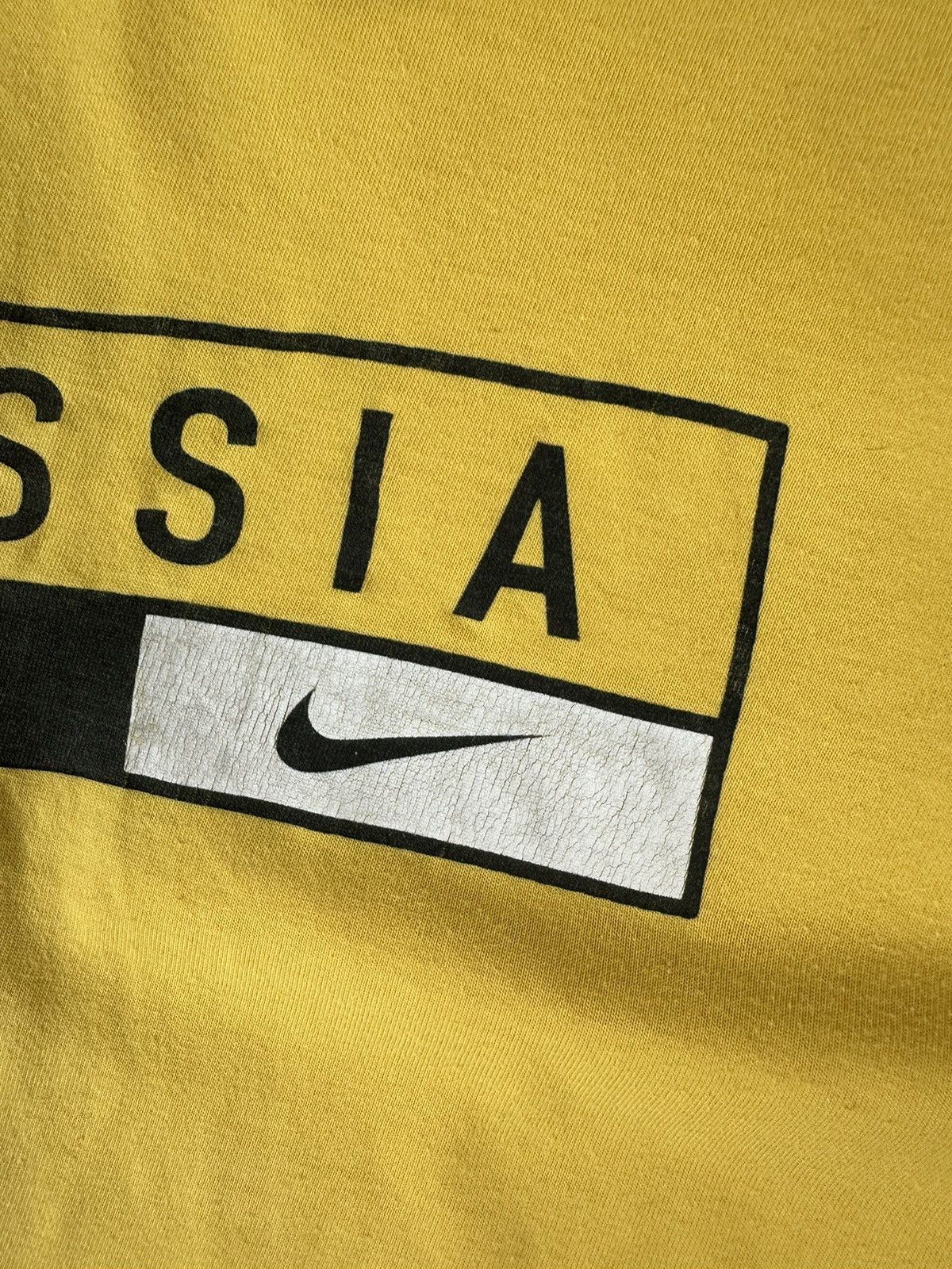 Nike Nike Borrusia Dortmund 90S Cotton Soccer Football T-Shirt Size US L / EU 52-54 / 3 - 8 Thumbnail