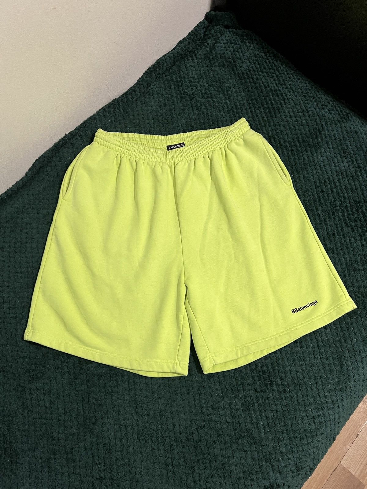Balenciaga BALENCIAGA BB Corp Track Shorts Neon Yellow Size US 32 / EU 48 - 1 Thumbnail