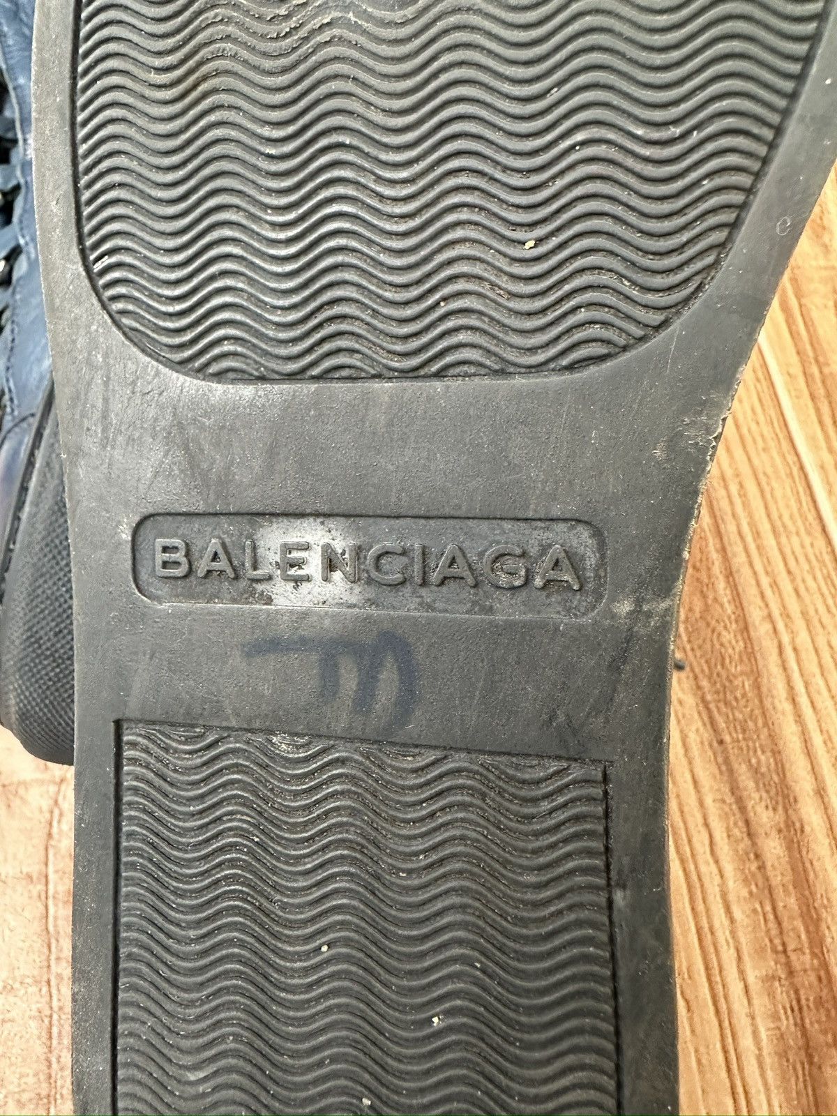 Balenciaga Balenciaga Arena Blue Leather Higtop Vintage Sneaks Size US 8 / EU 41 - 17 Thumbnail