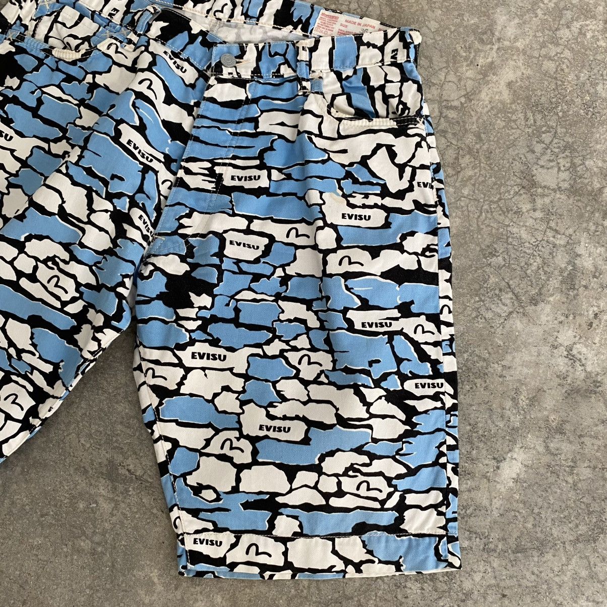 Evisu 2001 Evisu Ishigaki Camo OVP Baggy Jeans Shorts Jorts Size US 34 / EU 50 - 15 Thumbnail