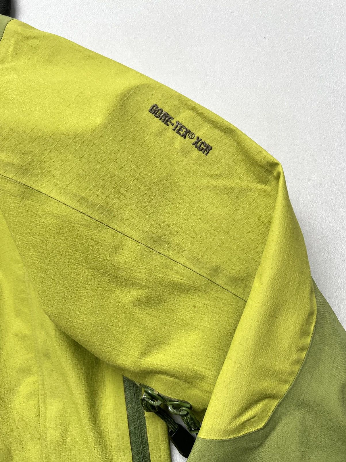 Arc'teryx 🔥Vintage Arcteryx Beta AR 2007 Wasabi Gore-Tex XCR Jacket Size S / US 4 / IT 40 - 9 Thumbnail
