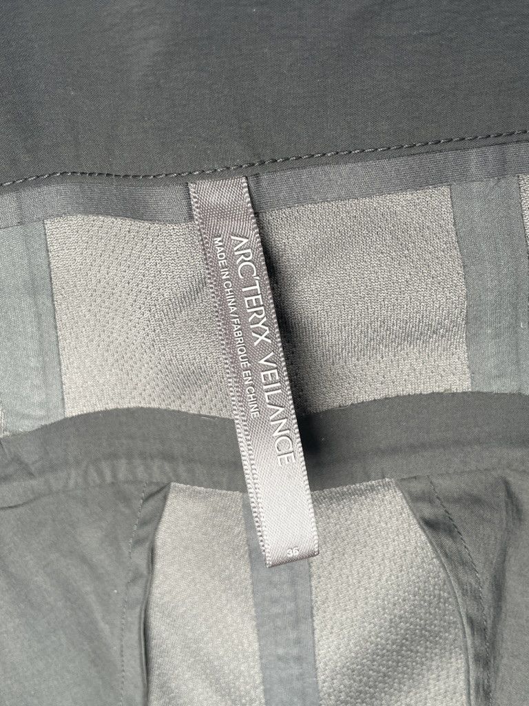 Veilance ARCTERYX VEILANCE Indisce Graphite Gray Nylon Pants Size US 36 / EU 52 - 20 Thumbnail