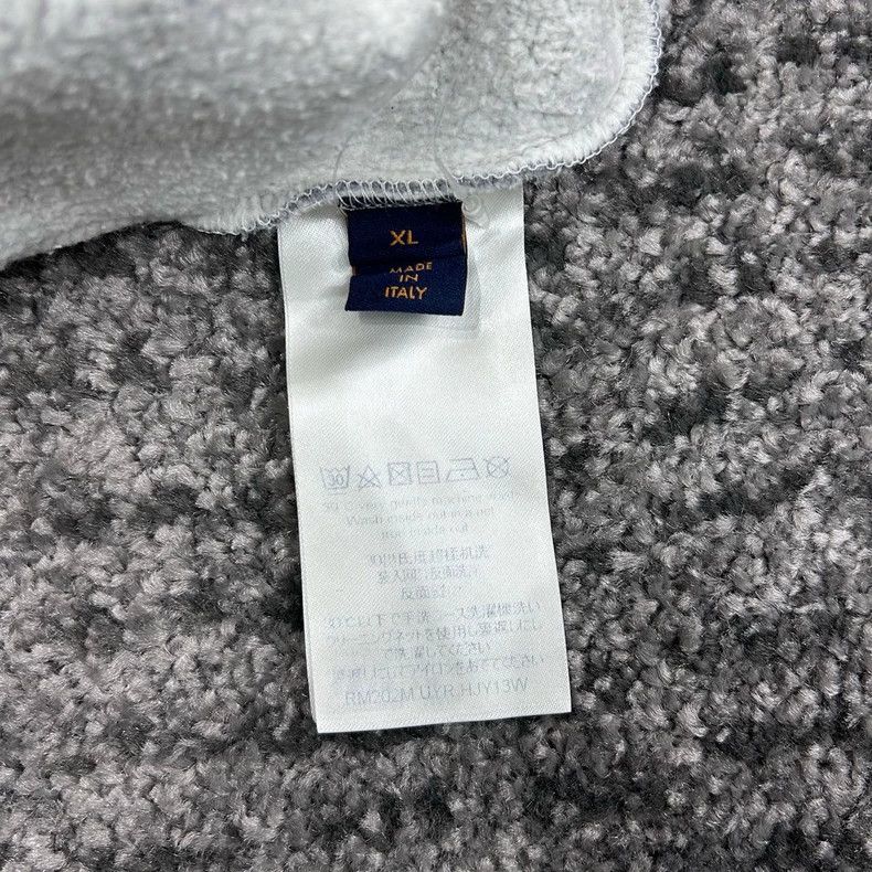 Louis Vuitton Louis Vuitton Original Sweatshirt Size US XL / EU 56 / 4 - 6 Thumbnail