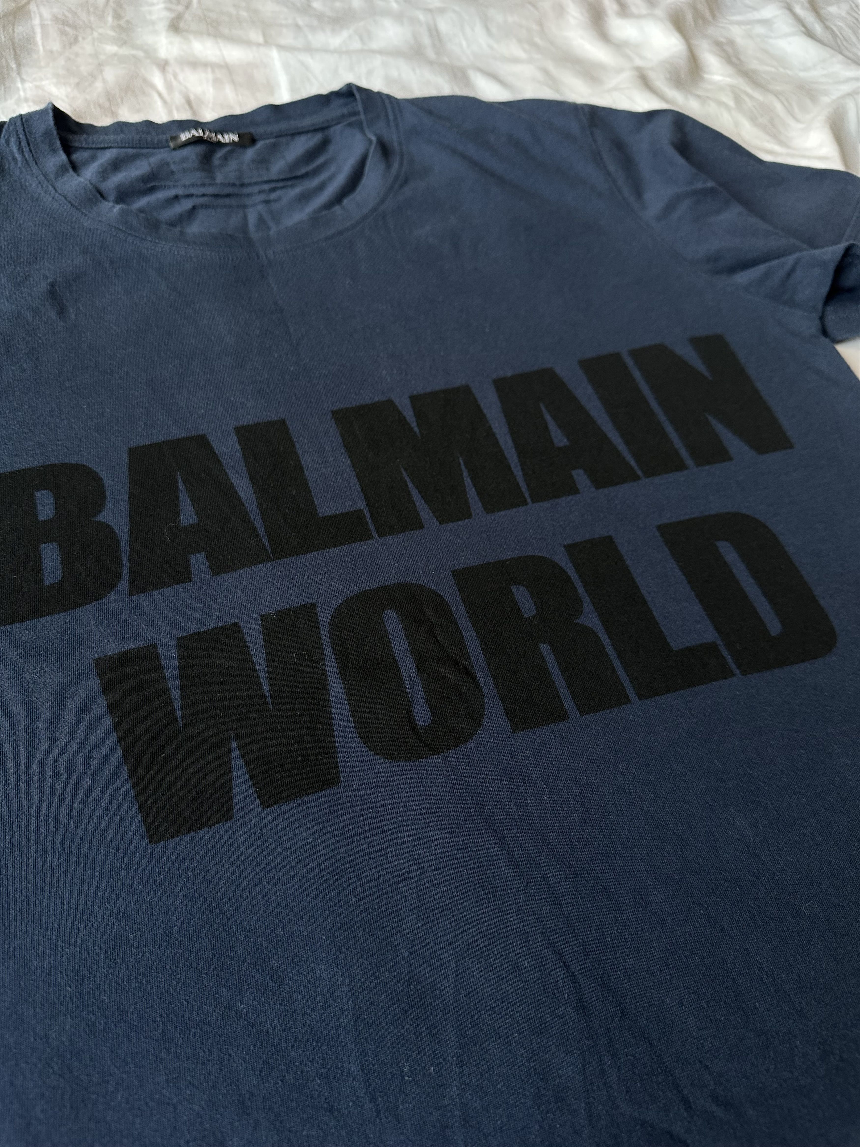Balmain FW16 Balmain World Logo T shirt Navy Hashtag Rousteing Era Size US M / EU 48-50 / 2 - 2 Thumbnail