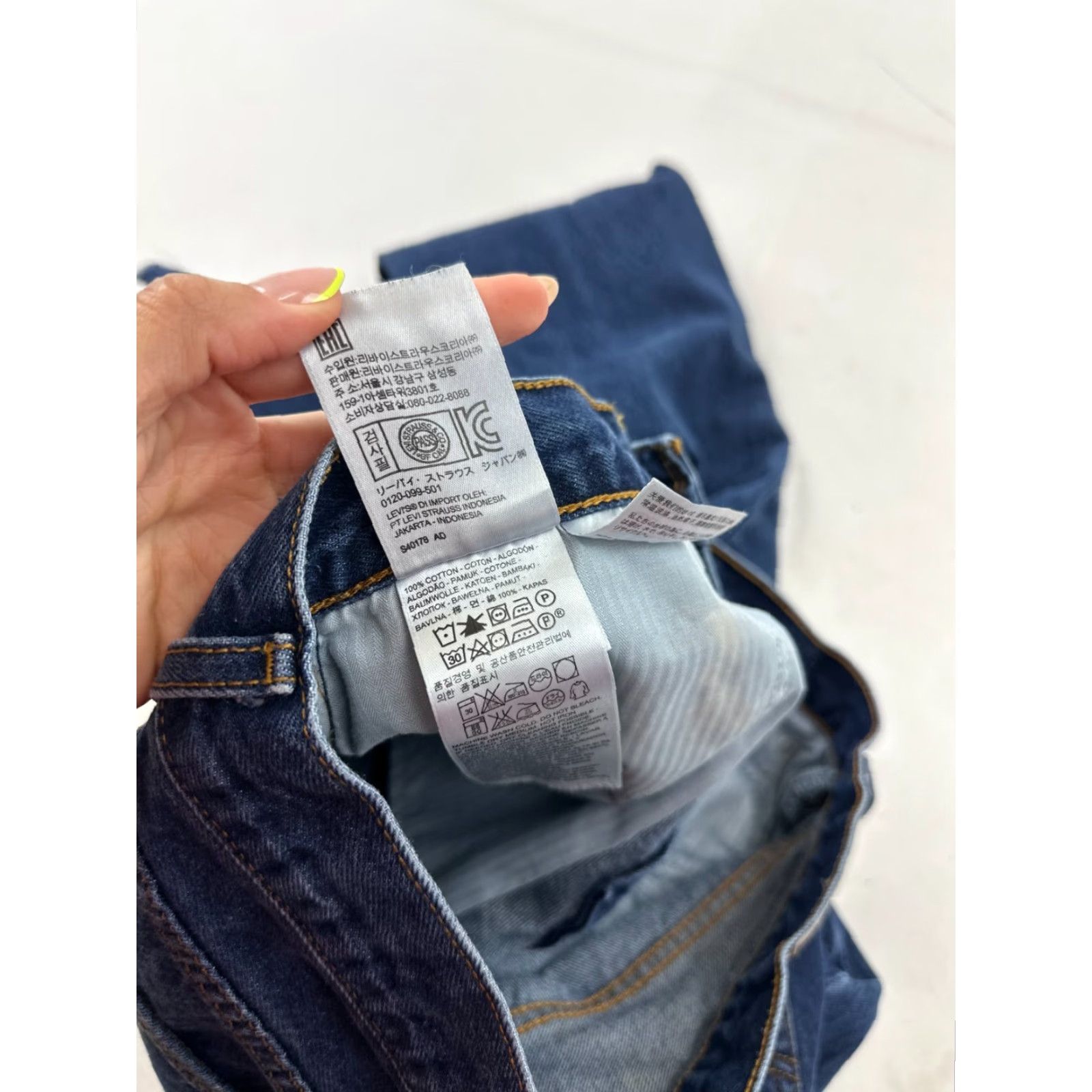 Levi's VINTAGE Levi’s Jeans Womens 31 Blue Denim Flat Front Frayed Hem Mid Rise Bootcut Size 24" / US 00 / IT 34 - 7 Thumbnail