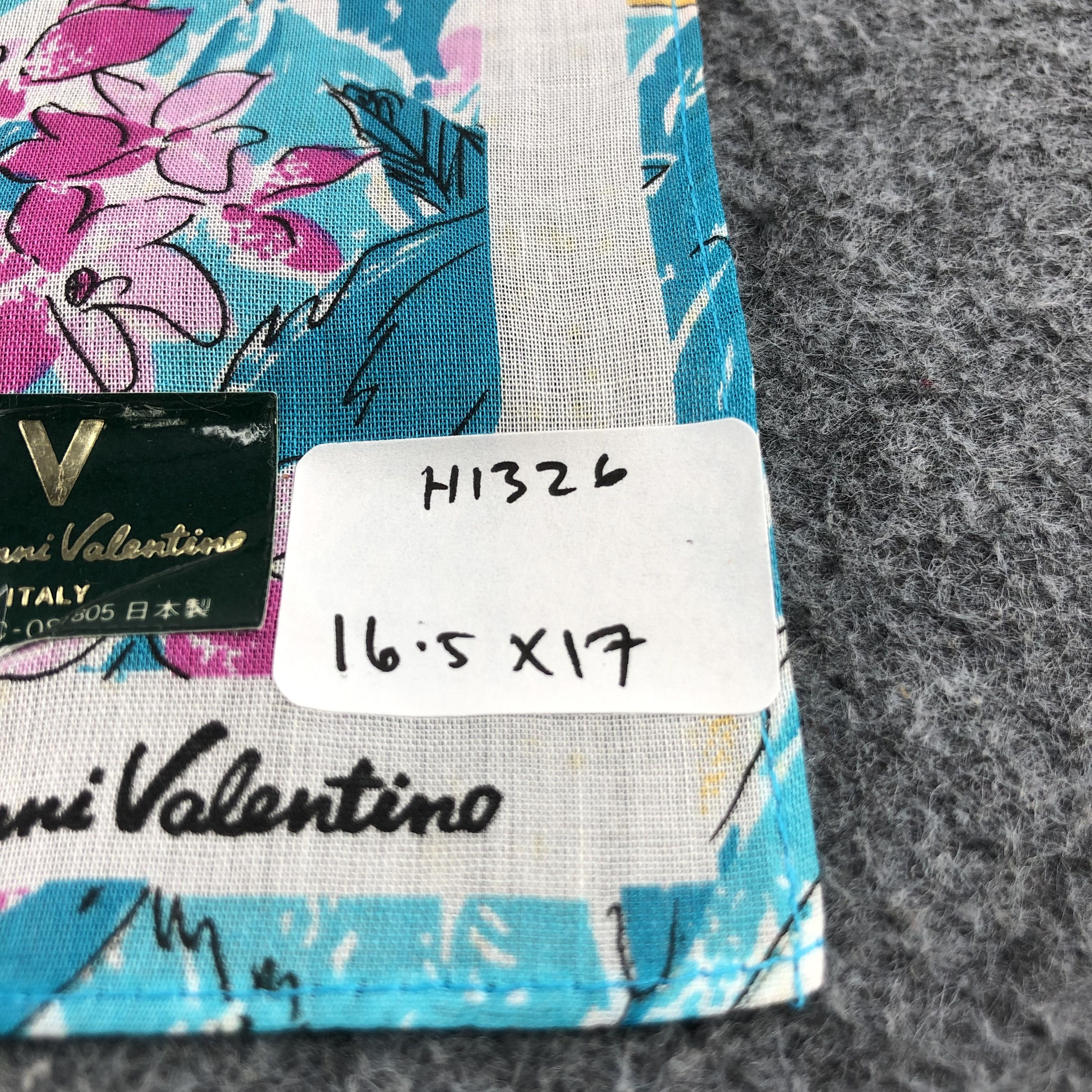 Giovanni Valentino Giovanni Valentino Handkerchief Neckerchief Bandana H1326 Size ONE SIZE - 6 Thumbnail