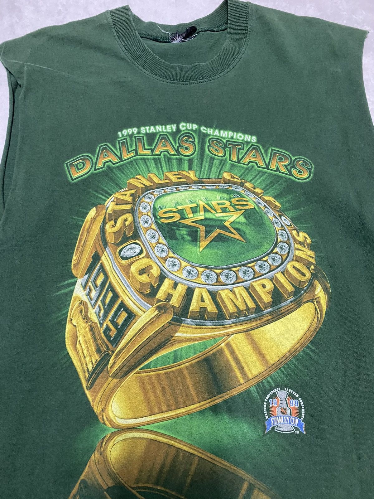 NHL × Vintage Crazy Vintage Y2K 90’s Streetwear Dallas Stars Cutoff Tee M Size US M / EU 48-50 / 2 - 2 Thumbnail
