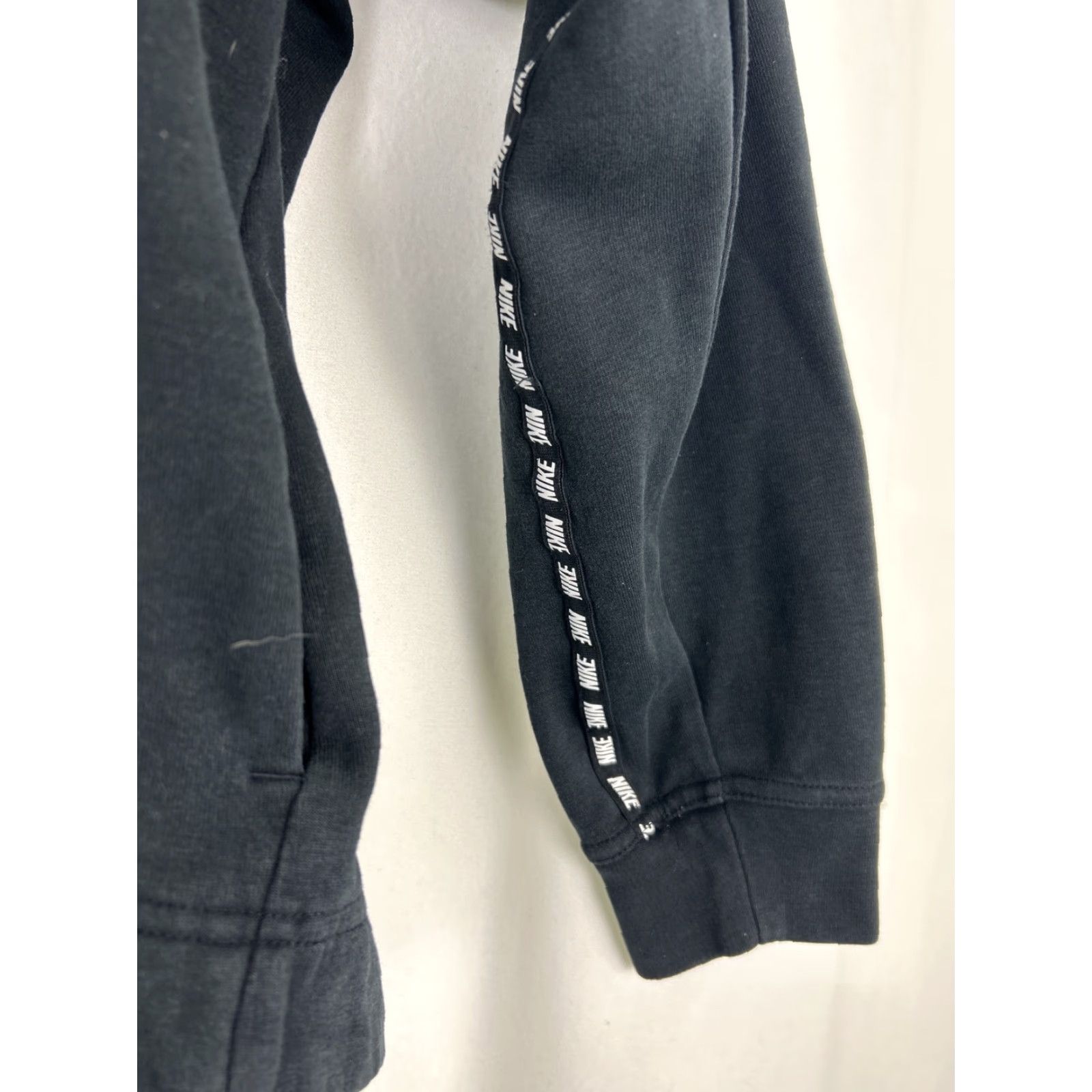 Nike WOMEN Nike NSW AV15 CREW Sweatshirt L Black Multicolor Pullover Crewneck Long Sleeve Activewear Women Mens? Size L / US 10 / IT 46 - 7 Thumbnail