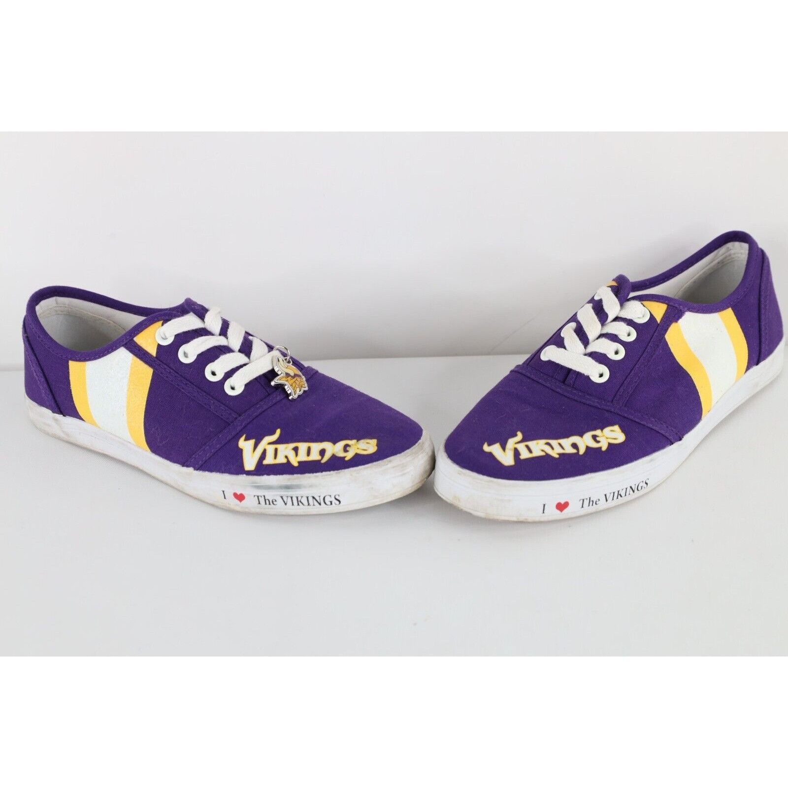 Vintage Vintage Y2K NFL Spell Out Minnesota Vikings Football Shoes Size US 8 / IT 38 - 1 Thumbnail