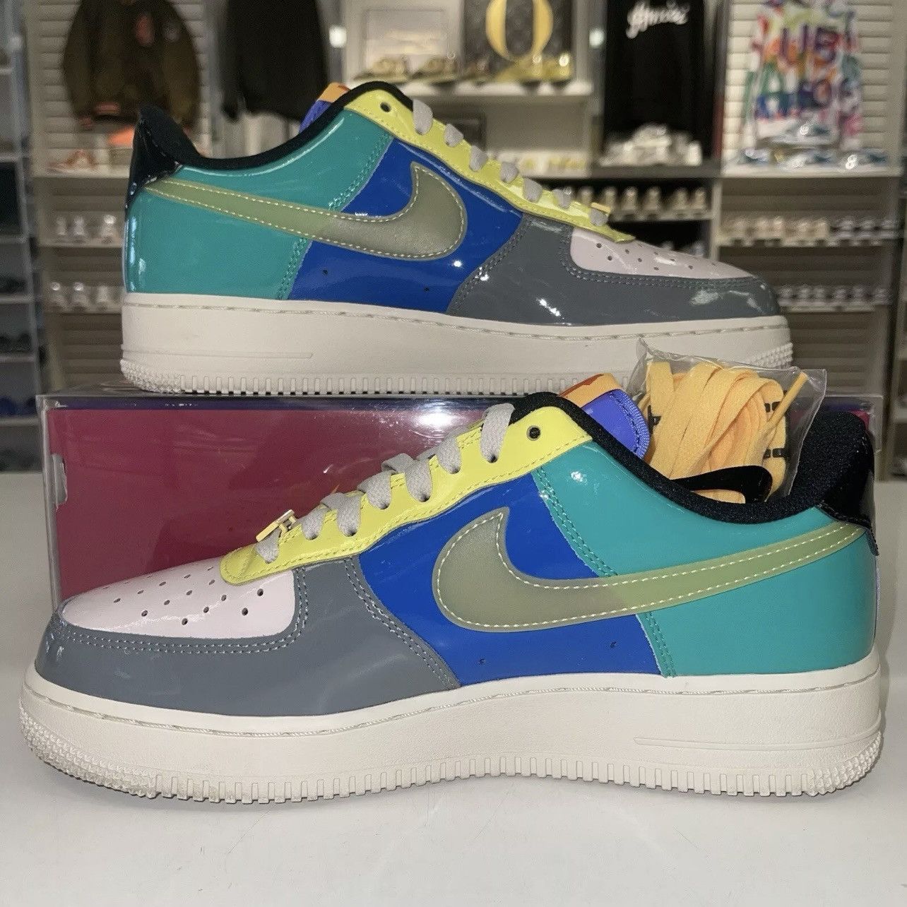 Nike Undefeated x Air Force 1 Low ‘Community’ - LIGHTLY WORN Size US 8.5 / EU 41-42 - 2 Thumbnail