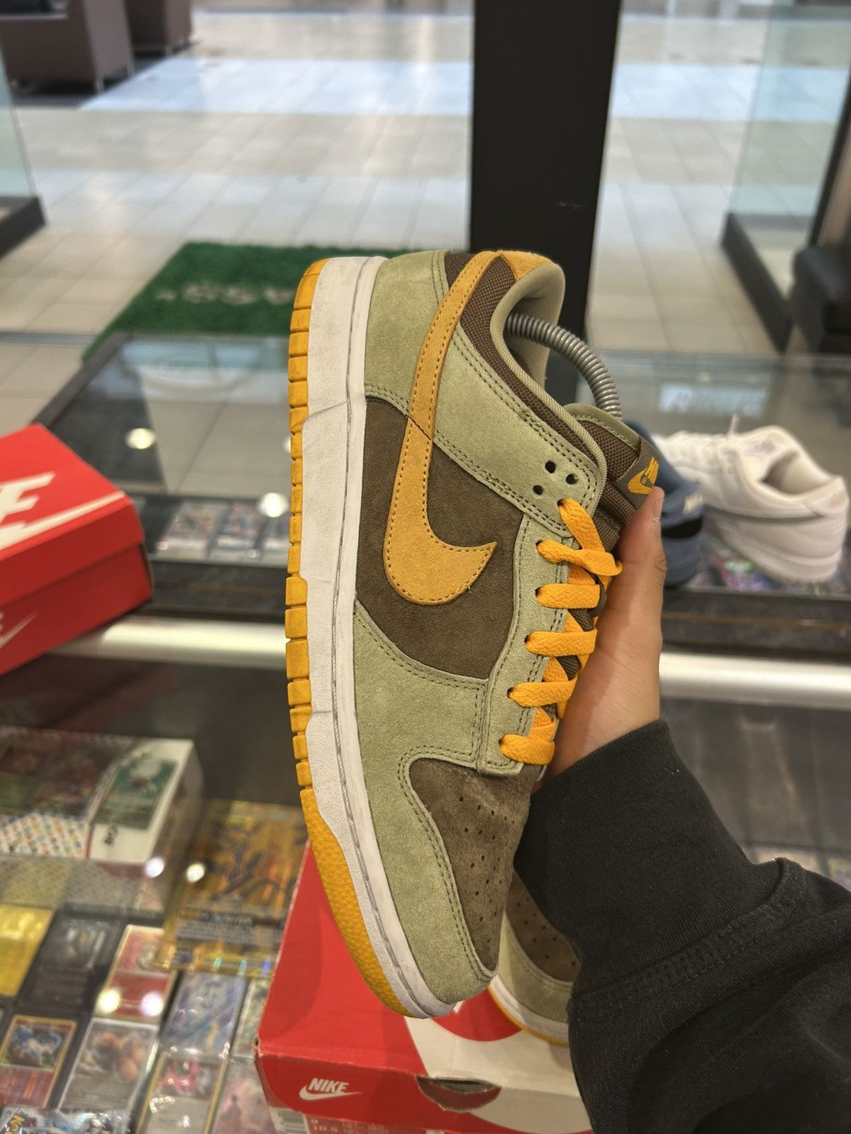 Nike Nike dunk dusty olive Size US 9 / EU 42 - 6 Thumbnail
