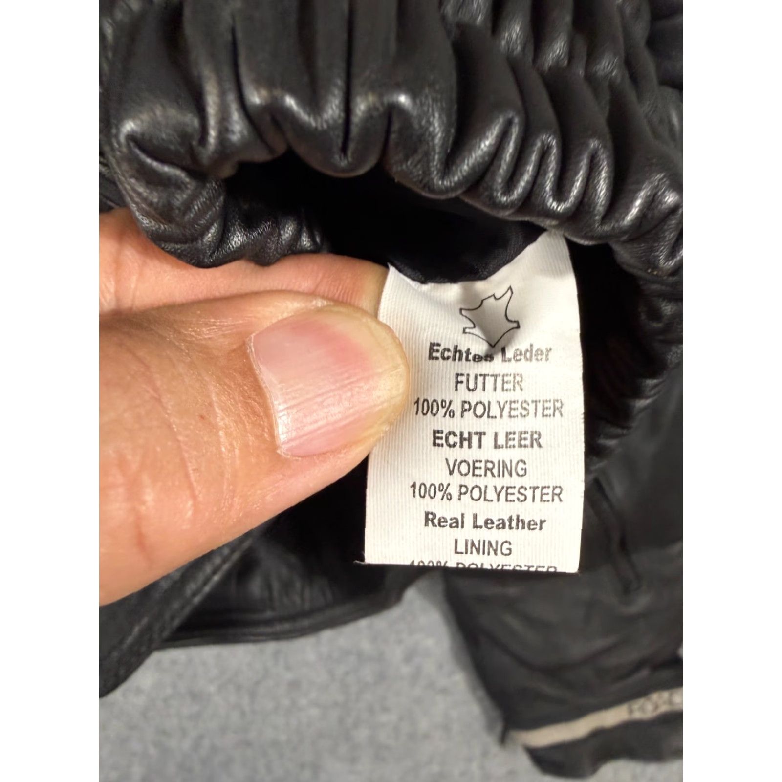 Vintage RoadGear Motorcycle Jacket Mens 52 Black Leather Thinsulate Lined Biker Riding Size US L / EU 52-54 / 3 - 7 Thumbnail