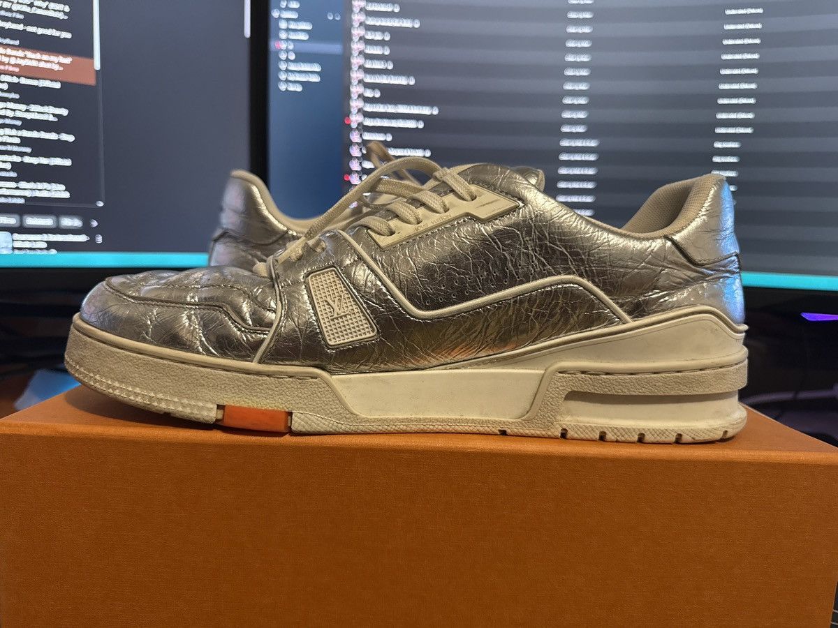 Louis Vuitton Louis Vuitton OG Trainer Silver Metallic Size US 10 / EU 43 - 4 Thumbnail