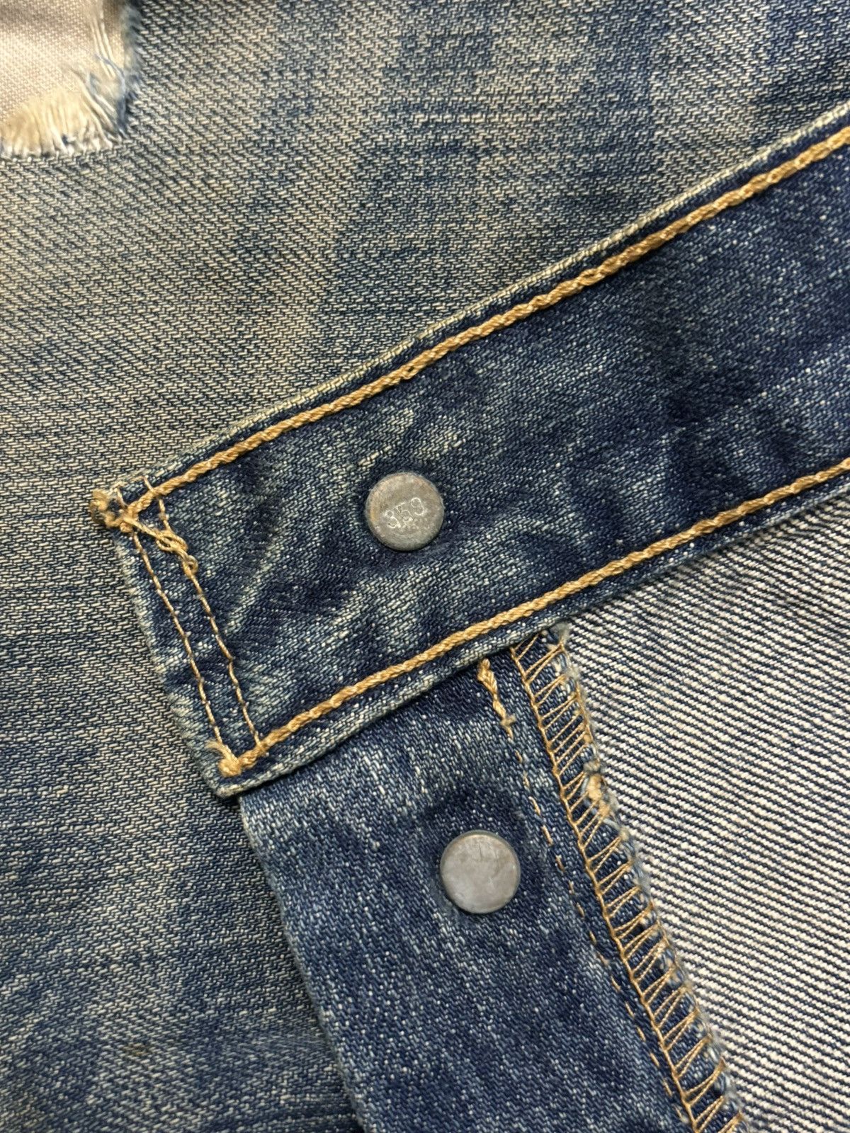 Levi's Vintage 90s Levis 501 Mud Wash Loose Fit Distressed Jeans Size US 36 / EU 52 - 19 Thumbnail