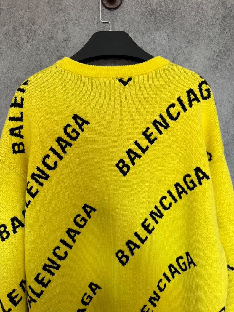 Balenciaga Balenciaga Full of bullet screen letters logo sweater yell Size US S / EU 44-46 / 1 - 6 Thumbnail