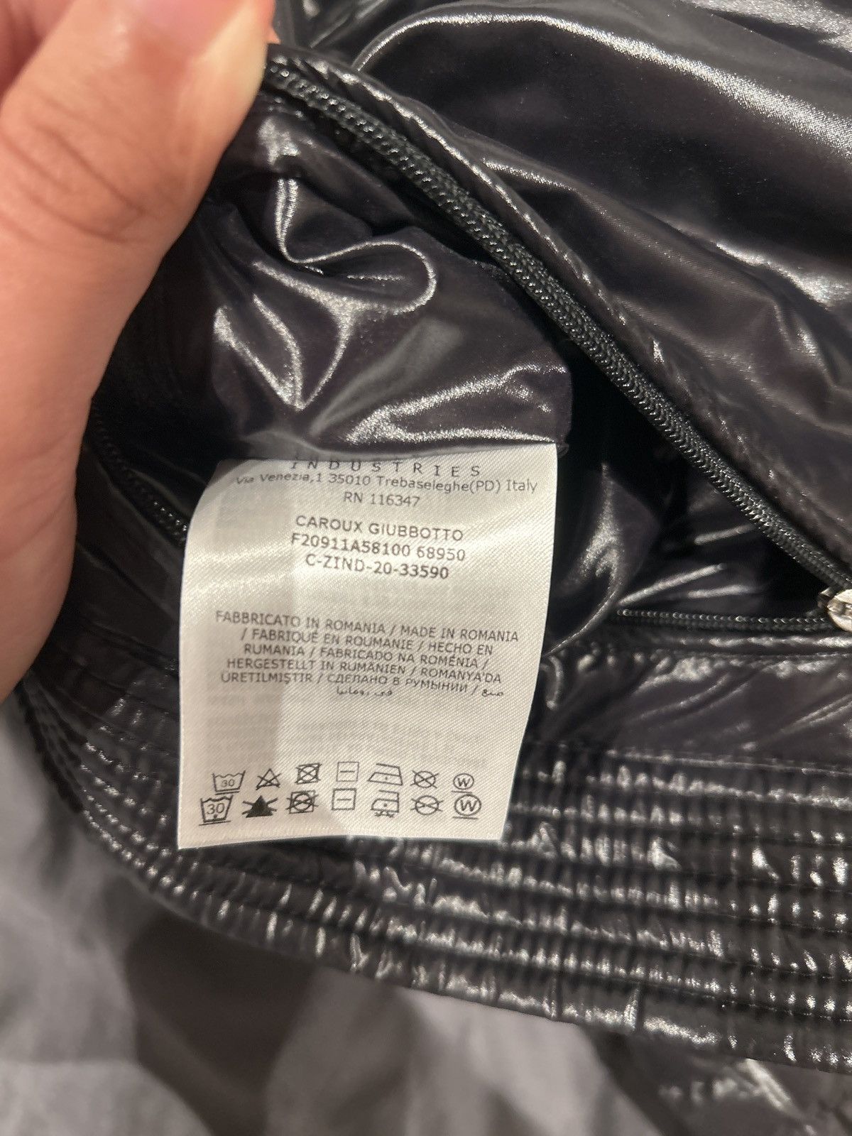 Moncler Caroux Giubbotto Moncler jacket Size US M / EU 48-50 / 2 - 10 Thumbnail