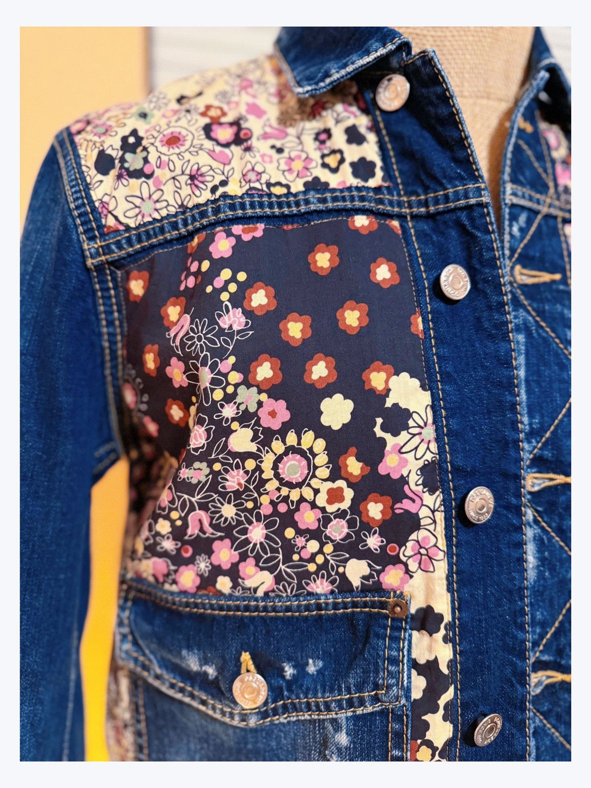 Dsquared2 DSQUARED2 Floral Patchwork Distressed Denim Jacket – Size 48 Size US M / EU 48-50 / 2 - 4 Thumbnail