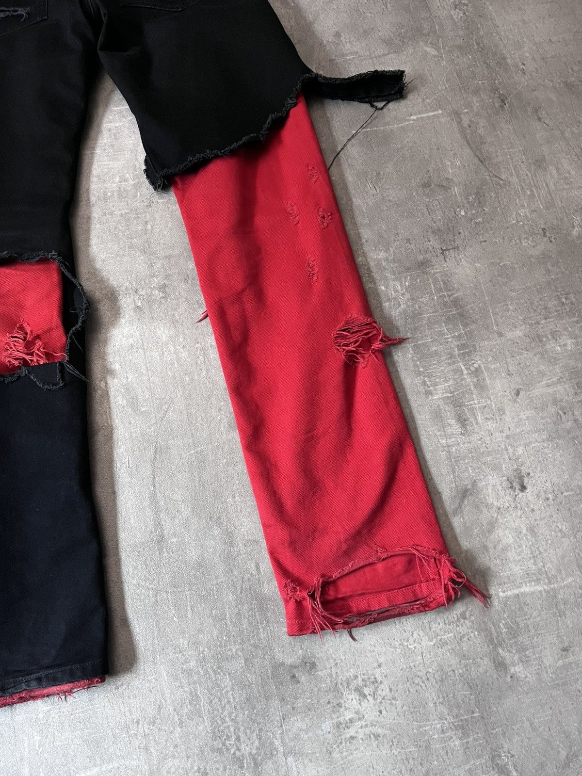 Raf Simons Raf Simons A/W 19 destroyed denim black red jeans rare Size US 32 / EU 48 - 8 Thumbnail