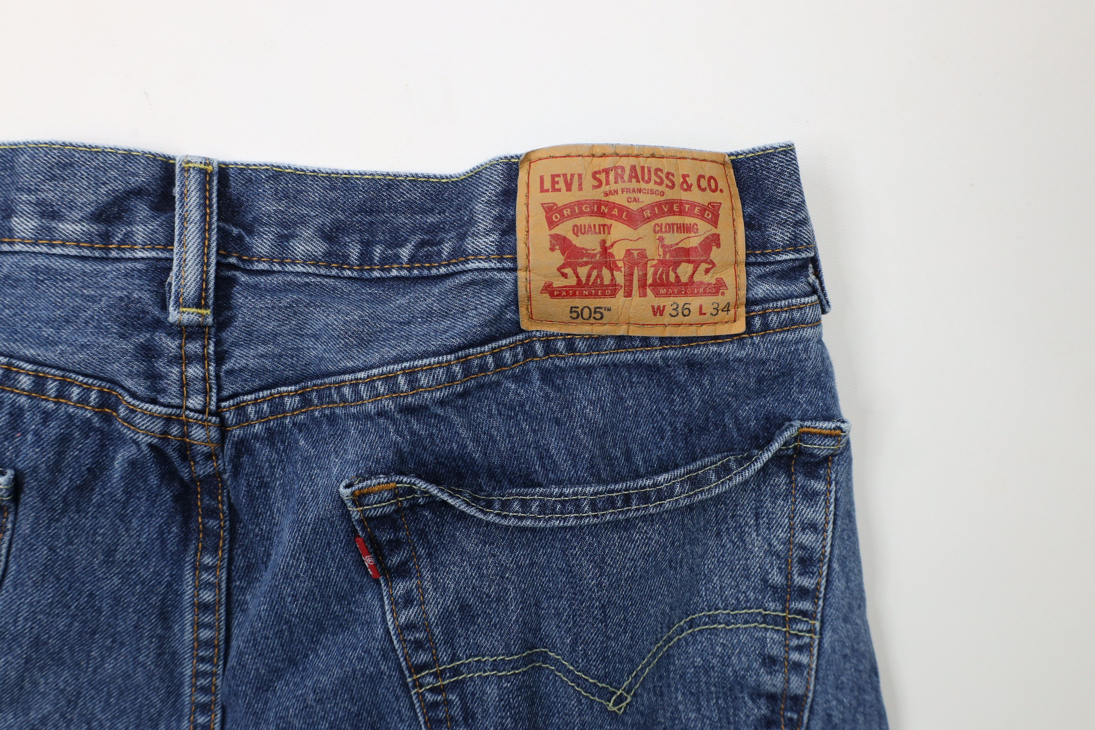 Levi's × Vintage Vintage Y2K Levis 505 Regular Fit Denim Jeans Blue Cotton Size US 36 / EU 52 - 13 Thumbnail