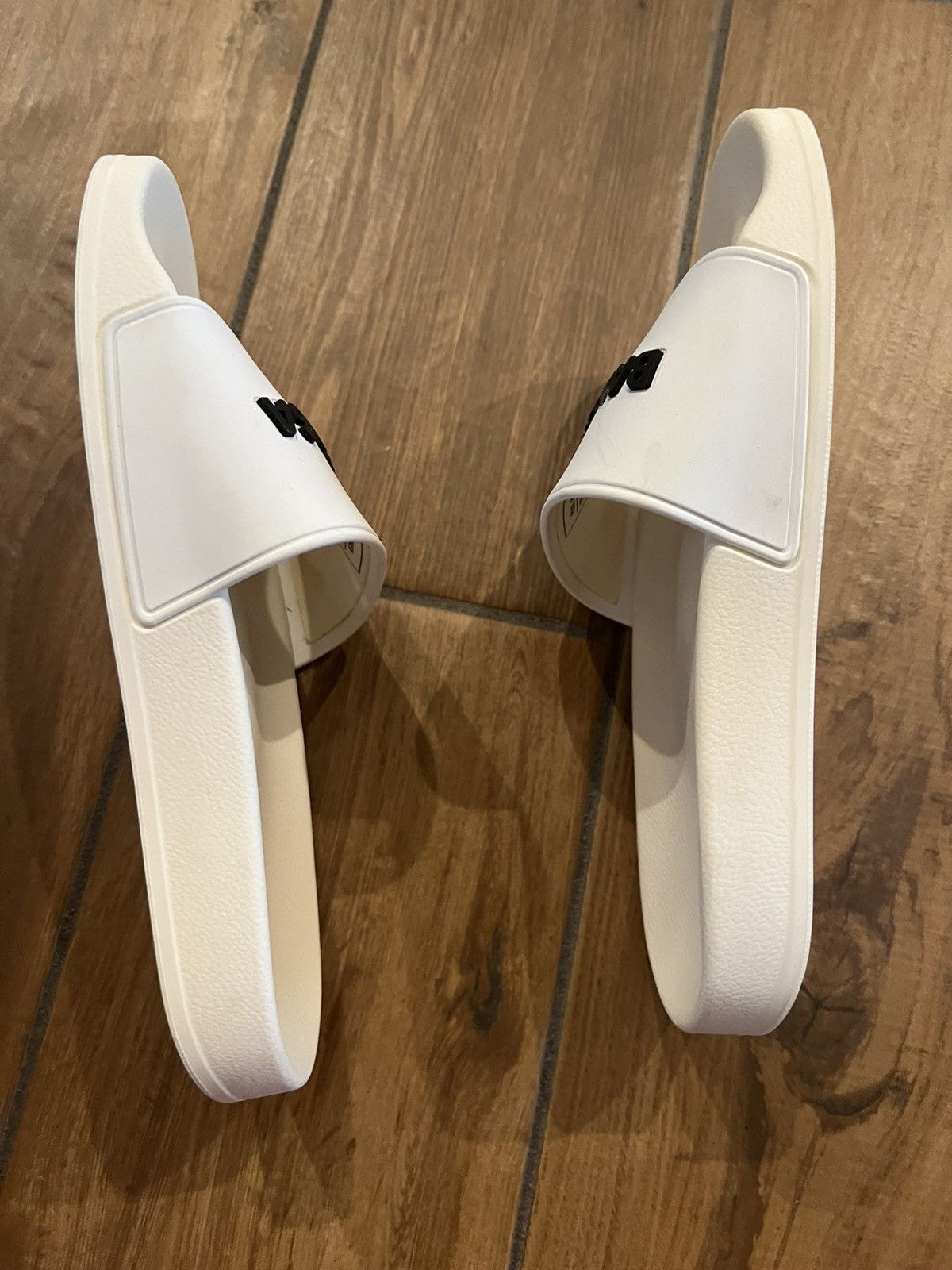 Balenciaga white Balenciaga Slides Size US 7 / IT 37 - 2 Thumbnail