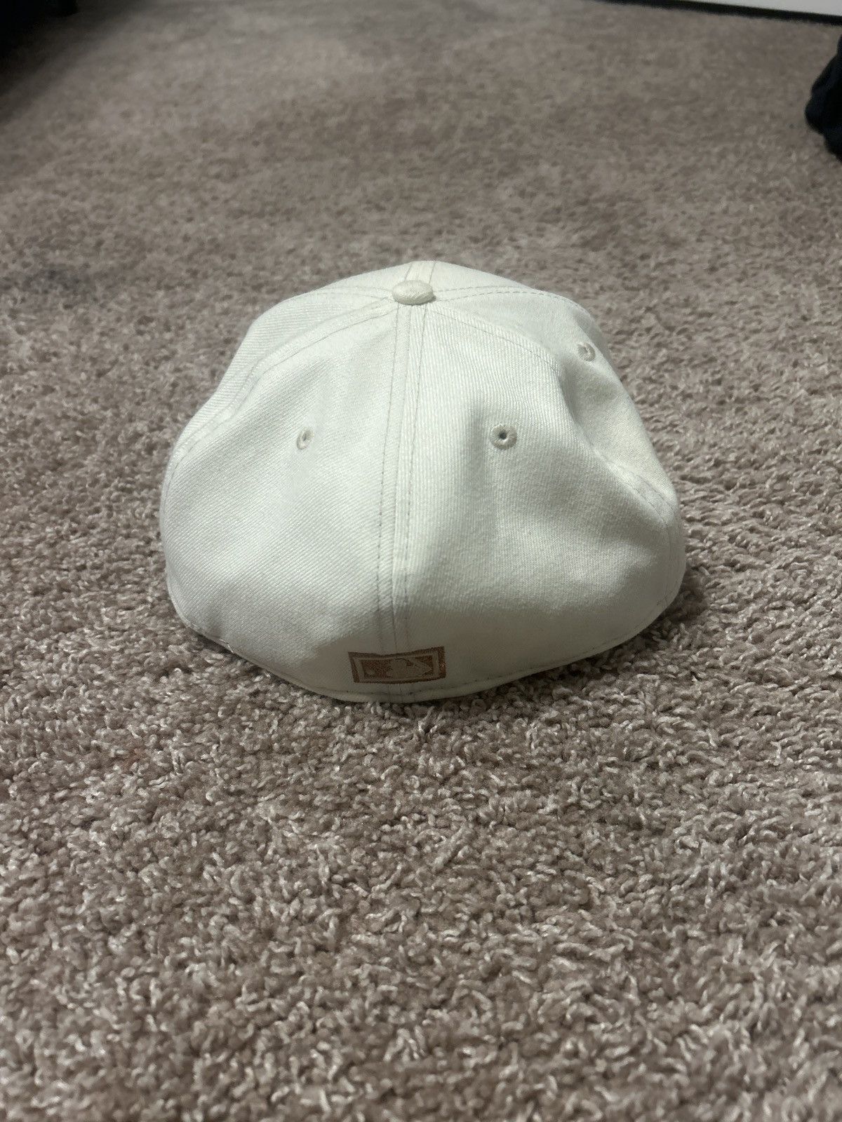 New Era Cream Boston Red Sox hat Jackie Robinson Edition Size ONE SIZE - 5 Thumbnail