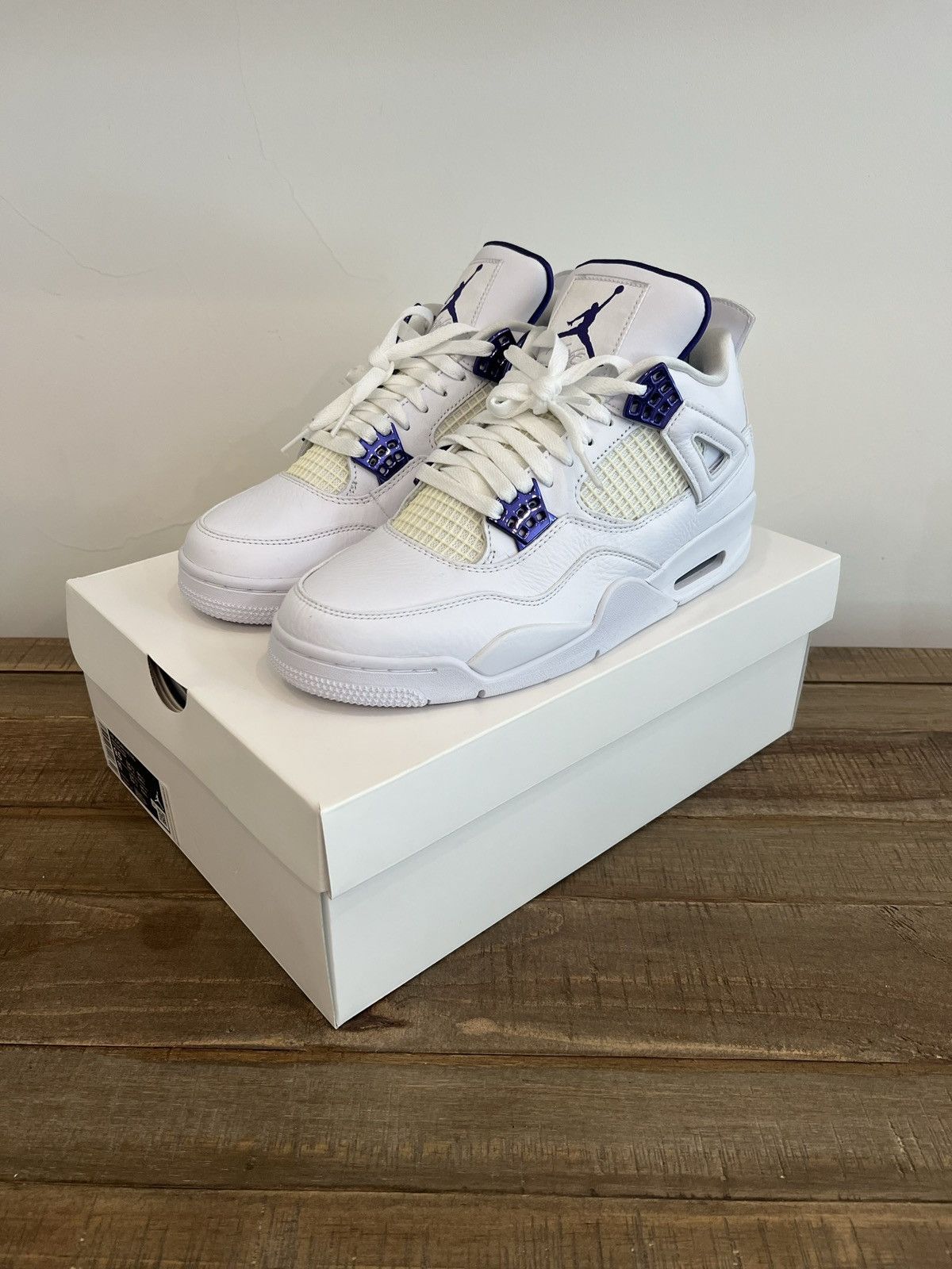Jordan Brand × Nike Jordan 4 Retro Metallic Purple Size US 9.5 / EU 42-43 - 1 Thumbnail