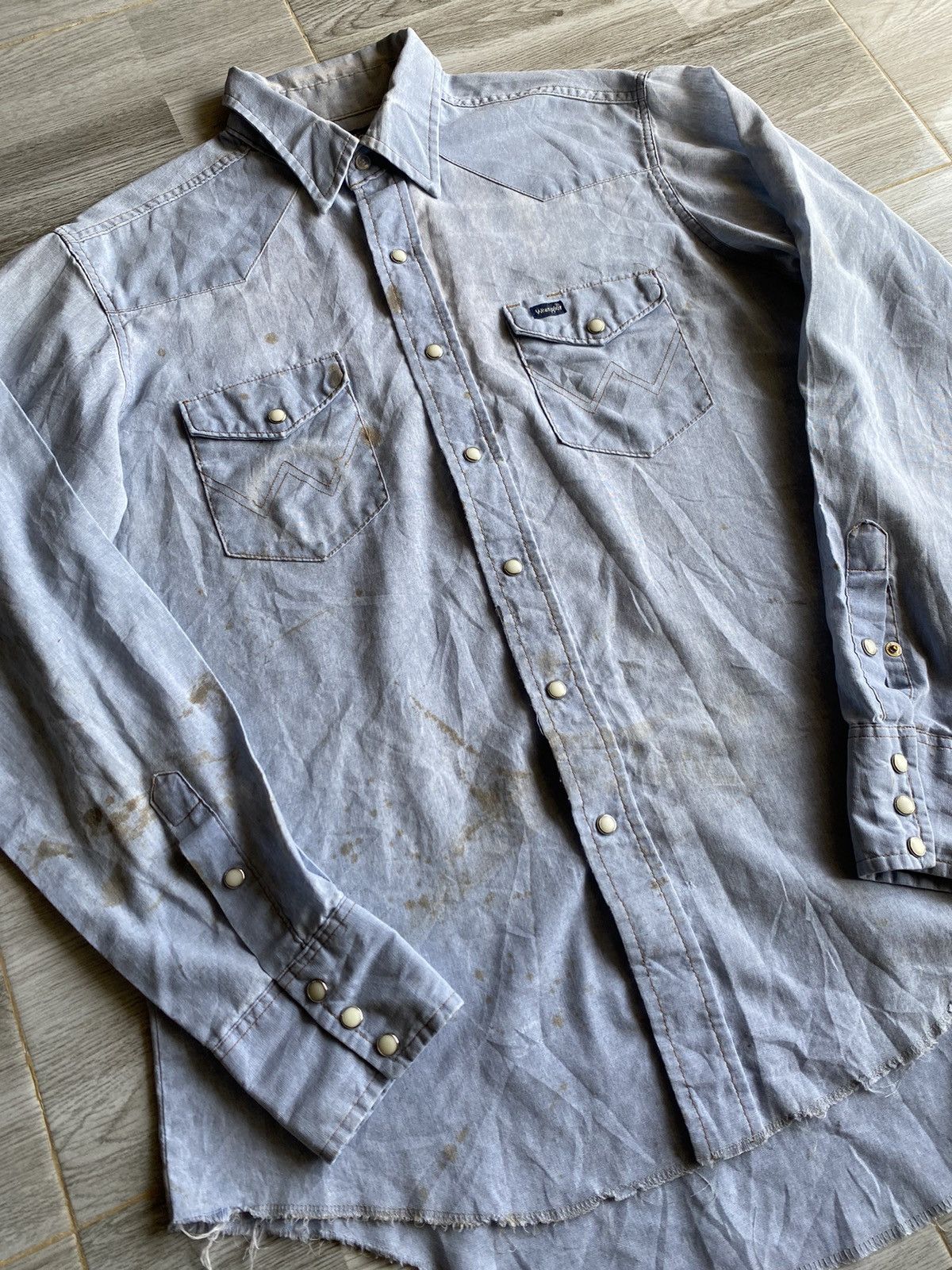 Vintage × Wrangler Vintage Wrangler Denim Shirt Snap Button Size US L / EU 52-54 / 3 - 3 Thumbnail