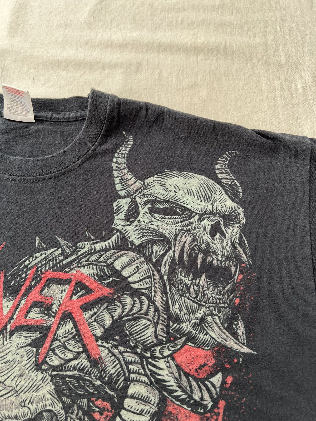 Band Tees Vintage 2009 Slayer Skull Metal Band Y2k Black T-shirt Size US L / EU 52-54 / 3 - 5 Thumbnail