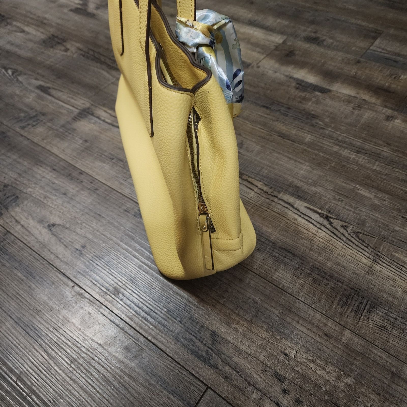 Nanette Lepore Nanette Lepore yellow women handbag purse Pre-owned AA Size ONE SIZE - 3 Thumbnail