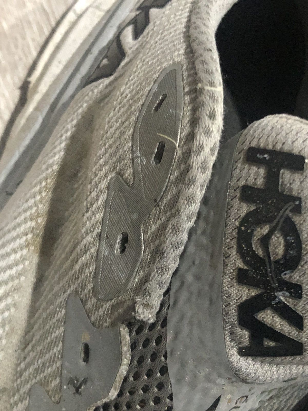 Hoka Hoka One One Clifton 9 Running Shoes Mens Size 12.5 Gray Size US 12.5 / EU 45-46 - 6 Thumbnail