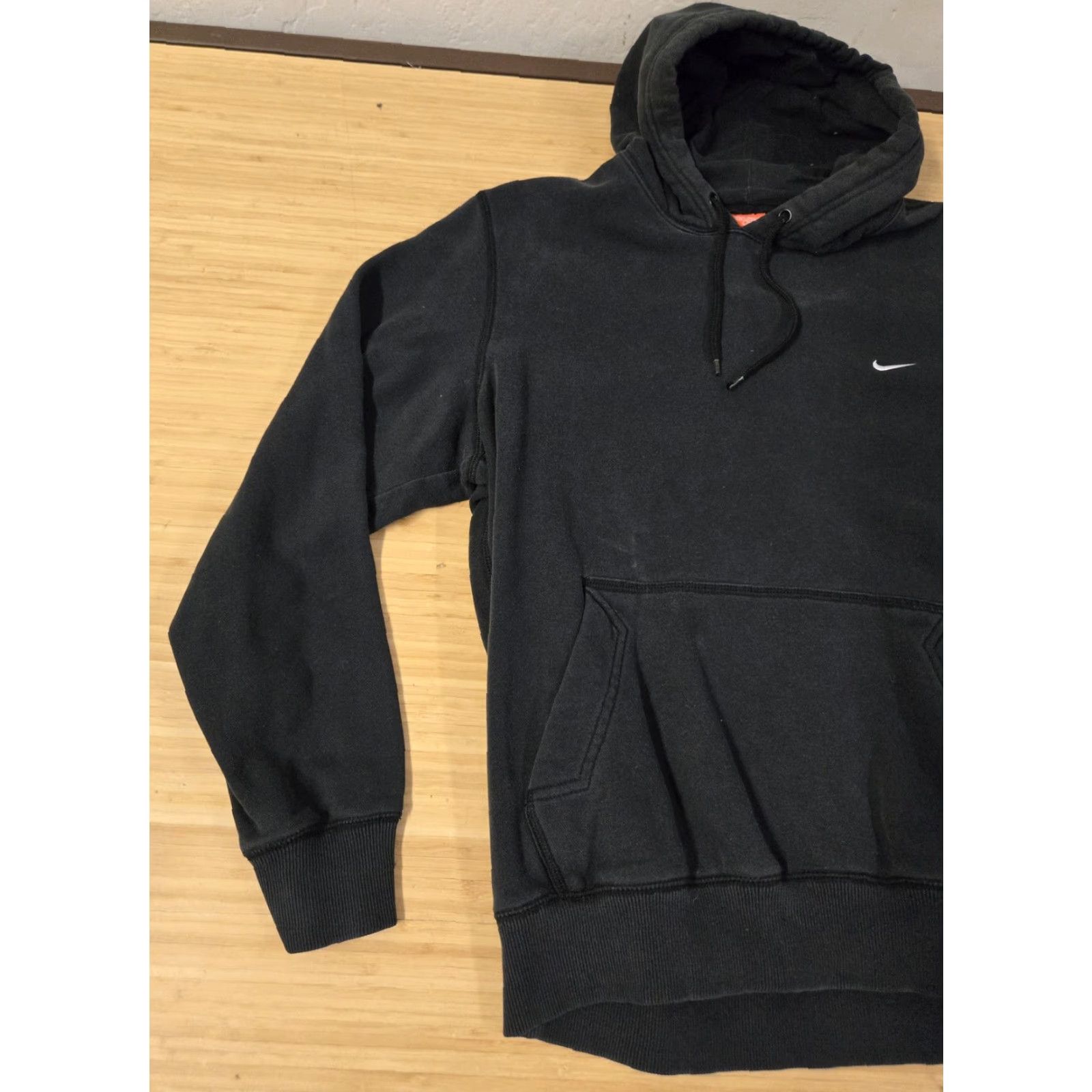Nike Nike Hoodie Mens Large Black Athletic Dept Pullover Swoosh Sweatshirt Pockets Kangaroo Front Pocket Drawstring Hooded Size US L / EU 52-54 / 3 - 4 Thumbnail