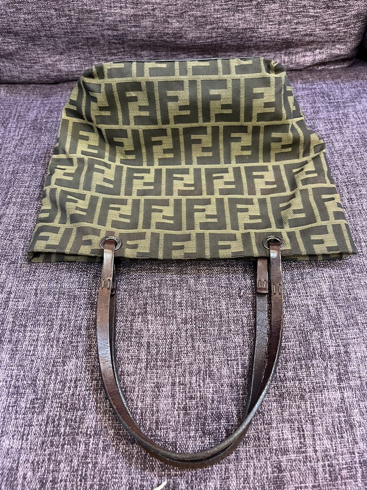 Fendi Authentic FENDI Zucca Tote Bag Size ONE SIZE - 8 Thumbnail