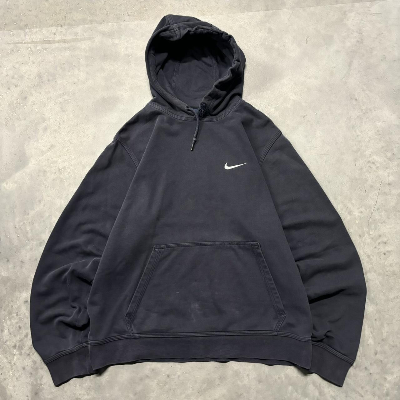 Nike × Vintage Crazy Vintage Y2K/2000s Faded Black Nike Swoosh Streetwear Essential Hoodie! Size US M / EU 48-50 / 2 - 1 Thumbnail