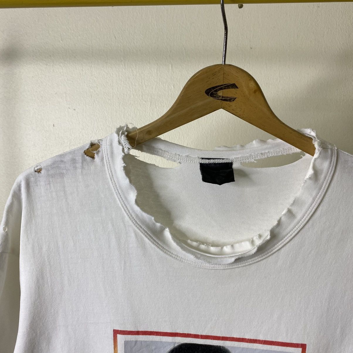 Anime Vintage Anime Ghost In The Shell x GU Distressed T Shirt Size US L / EU 52-54 / 3 - 3 Thumbnail