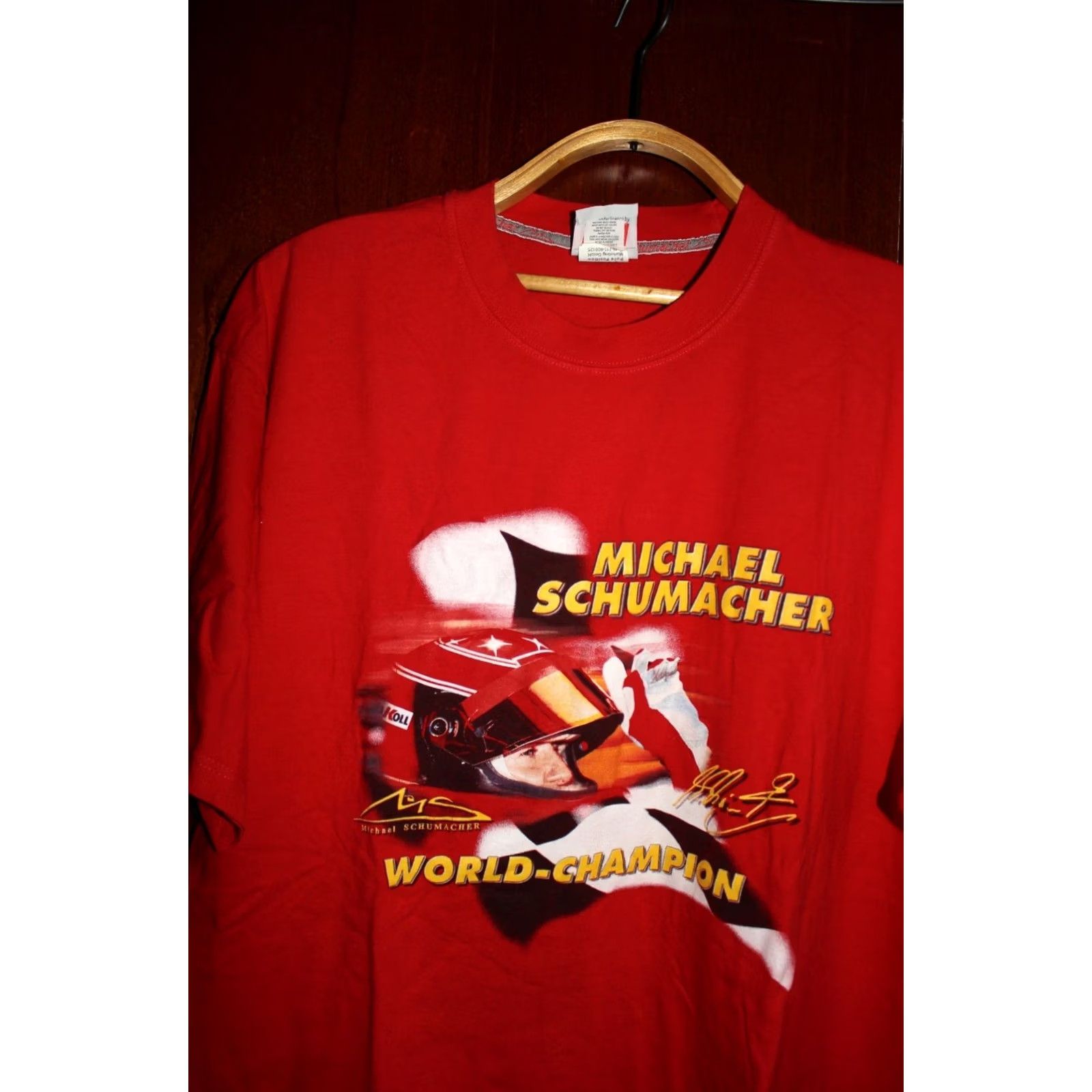 Vintage Vintage Michael Schumacher World-Champion F1 T-Shirt XL Men Red VINTAGE World-Champion F1 T-Shirt Mens XL Red 2000s Motorsports Graphic Stadium Wear Size US XL / EU 56 / 4 - 2 Thumbnail