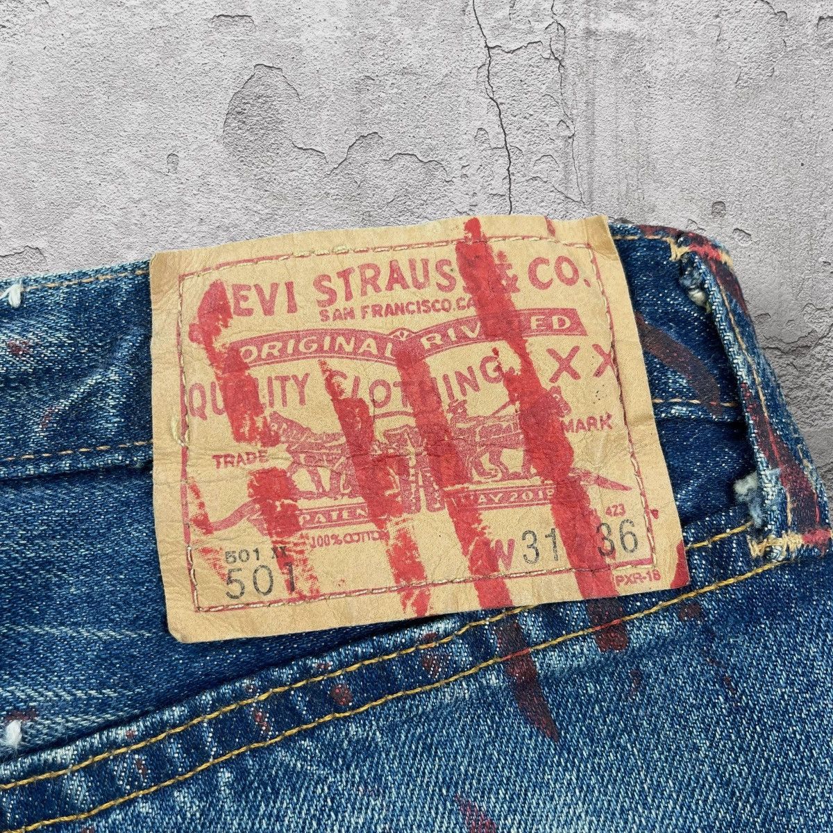 LVC × Levi's Vintage Clothing RARE!! VINTAGE LEVIS 501xx BIG E LVC BOTTOM 555 USA Size US 30 / EU 46 - 5 Thumbnail