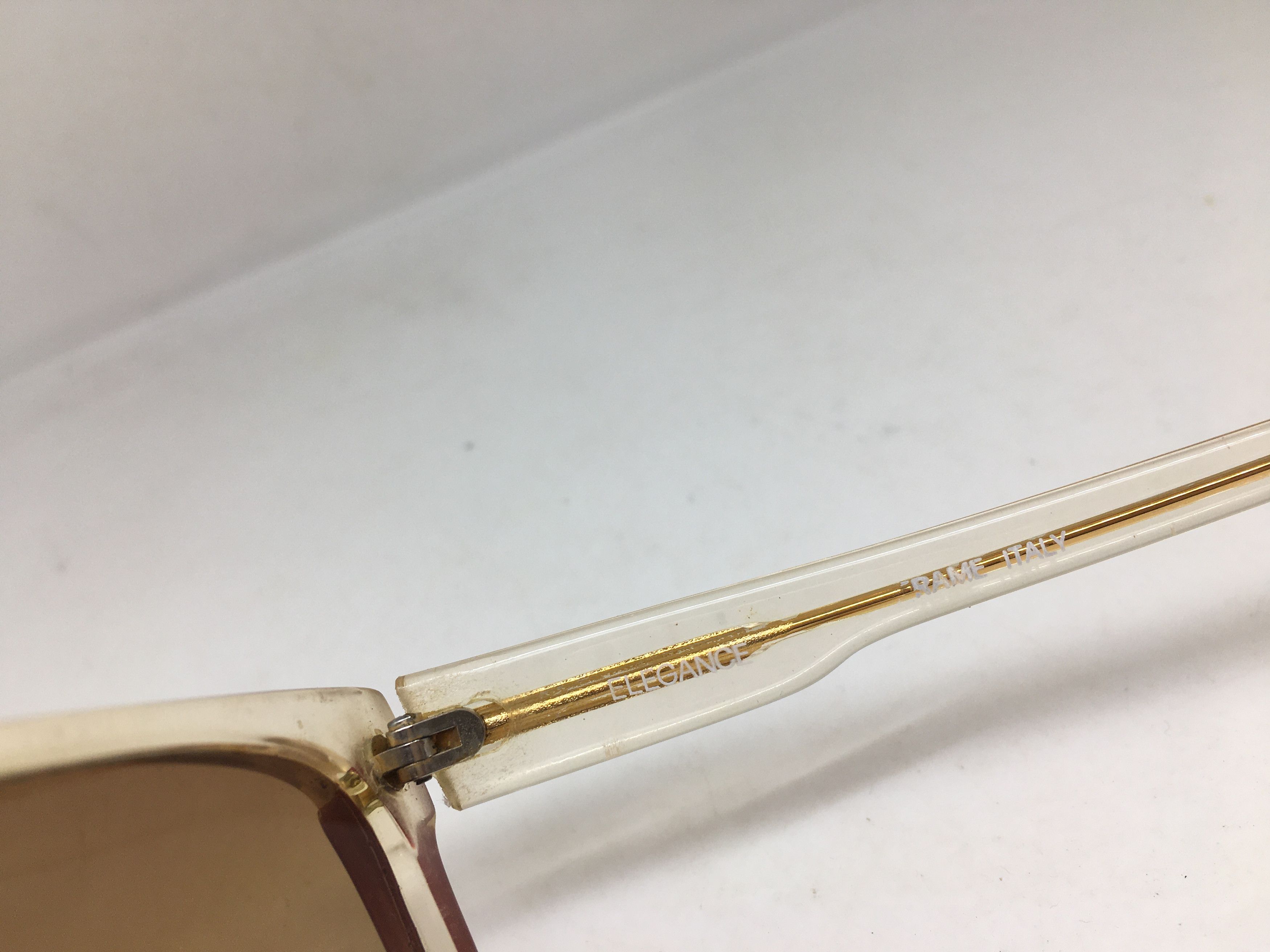 Vintage Vintage Elegance Clear Acetate Sunglasses Frame Italy Size ONE SIZE - 4 Thumbnail