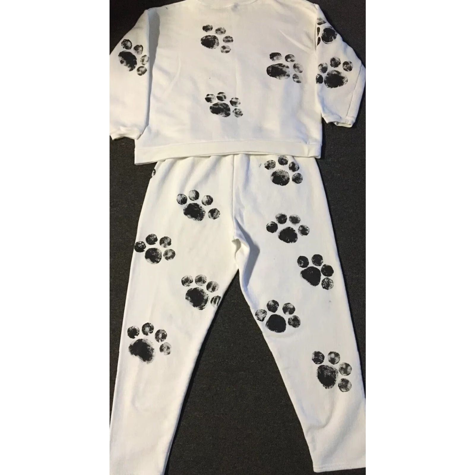 Vintage VINTAGE 90s Paw Prints Faded All Over Print Sweatshirt Sweatpants L Women Hoodie White Mens No; correct: remove invalid? Size L / US 10 / IT 46 - 2 Thumbnail