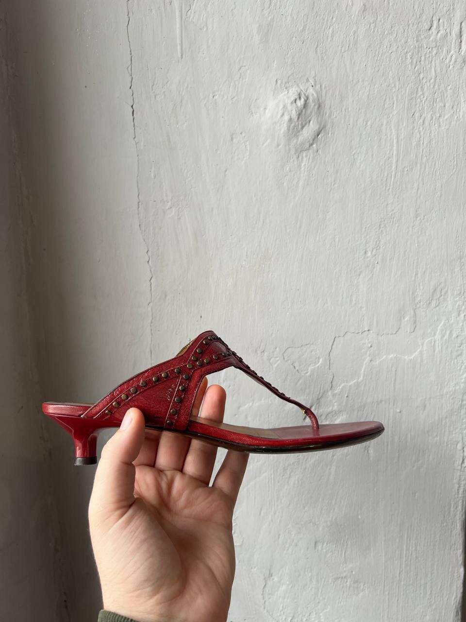 Salvatore Ferragamo SALVATORE FERRAGAMO RED GOLD LEATHER PATERN SLIDE SANDALS 38 Size US 8 / IT 38 - 4 Thumbnail