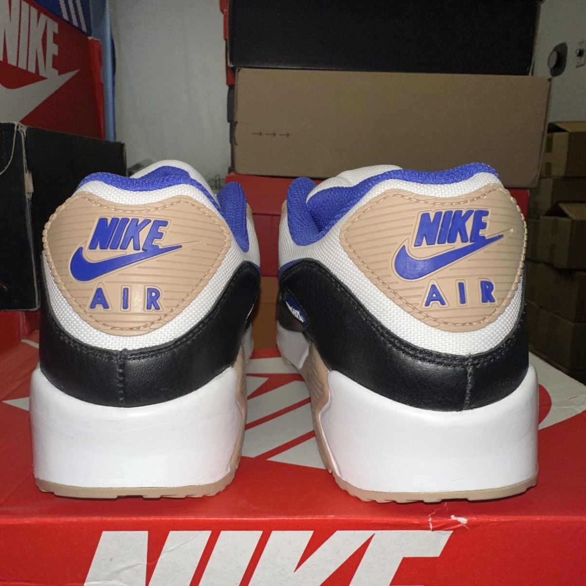 Nike Size 10.5 - Nike Air Max 90 GTX Gore-Tex Beige FD5810-100 Size US 10.5 / EU 43-44 - 4 Thumbnail