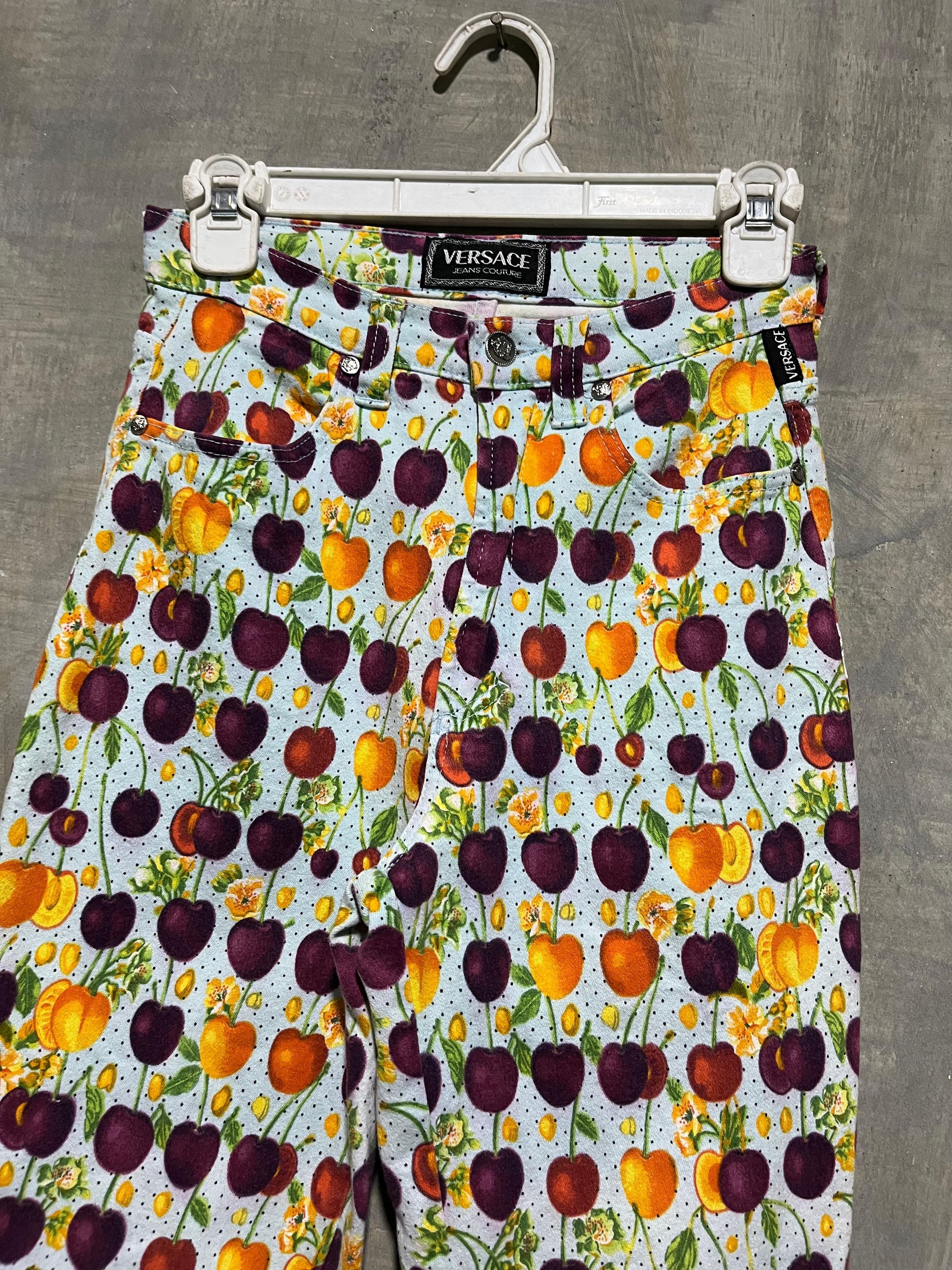 Versace × Versace Jeans Couture × Vintage Vintage Versace Cherry Print Pants Size 26" / US 2 / IT 38 - 3 Thumbnail
