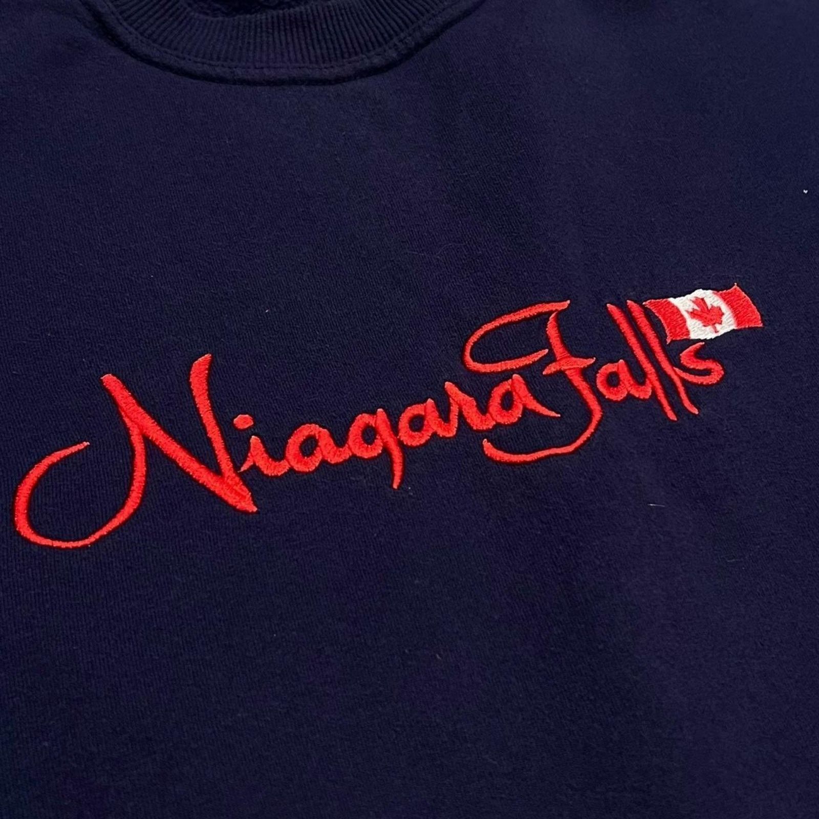 Vintage Vintage Niagara Falls Embroidered Navy Blue Sweatshirt Size US XL / EU 56 / 4 - 2 Thumbnail