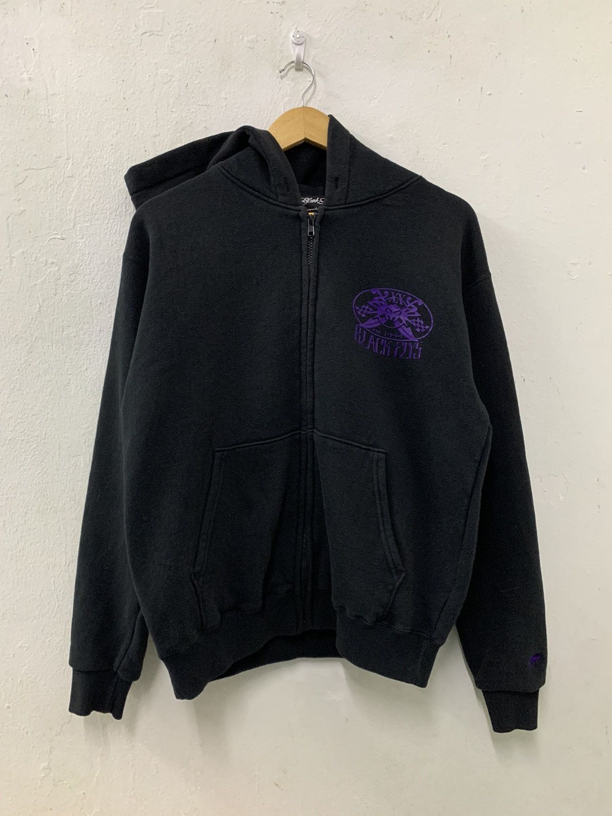 Japanese Brand BLACK FLYS Zipper Hoodie Big Back Print Size US M / EU 48-50 / 2 - 1 Thumbnail